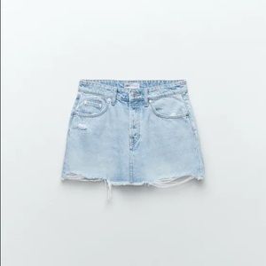 Zara mid rise denim skirt